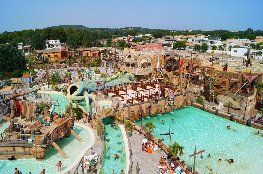 What are the Best Water Park Resorts in France?