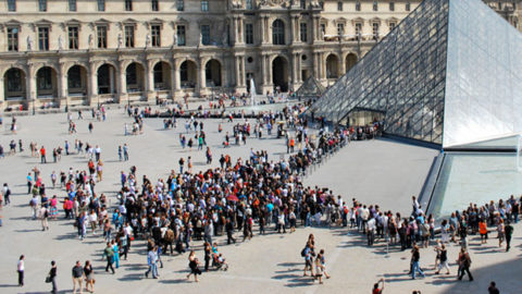 Should You Book a Fast-Track Ticket to the Louvre?