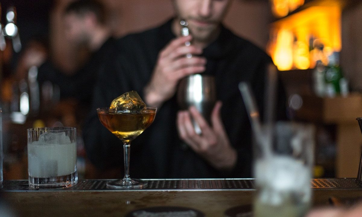 Where to Get Affordable Drinks in Paris