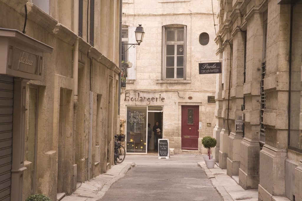 Montpellier Old Town Travel Guide