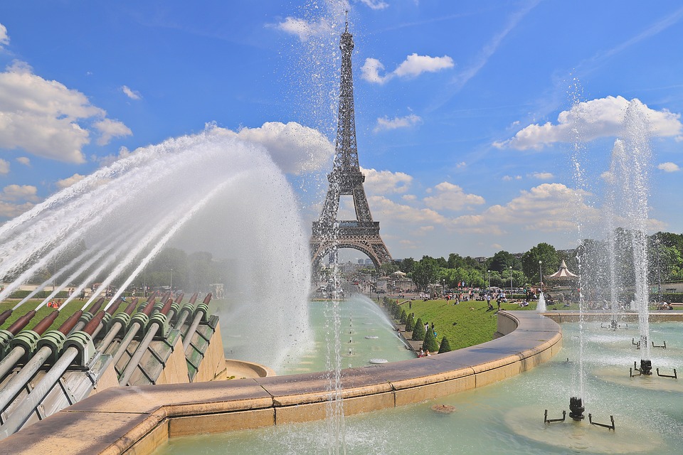 Tips To Stay Cool On A Hot Summer Day In Paris