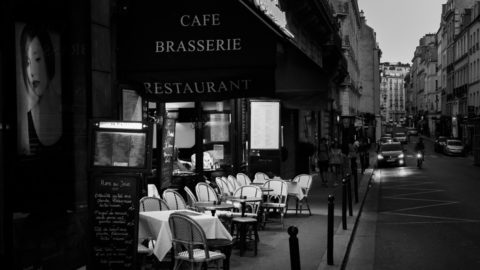 Top 5 Restaurants For A Family Dinner in Paris