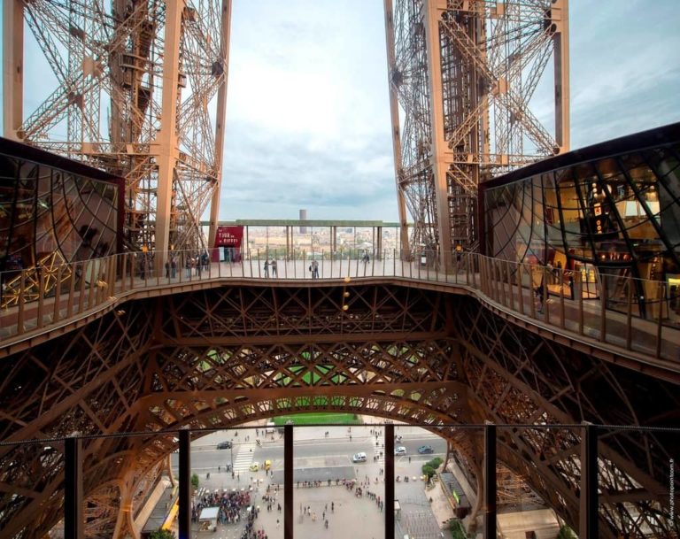 Eiffel Tower Dinner: Why You Should Have Dinner At The Eiffel Tower