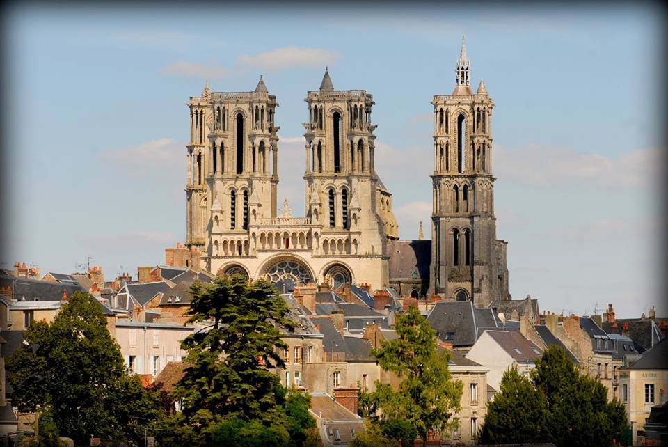 Cathédrale Notre-Dame de Laon Most Beautiful Churches To Visit In France