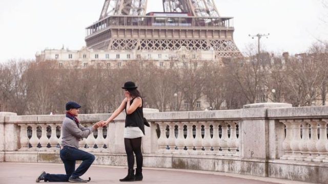 How To Propose in Paris