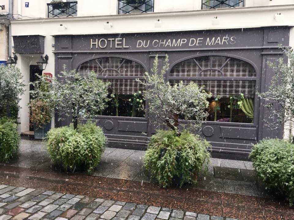 Budget Hostel du Champ de Mars