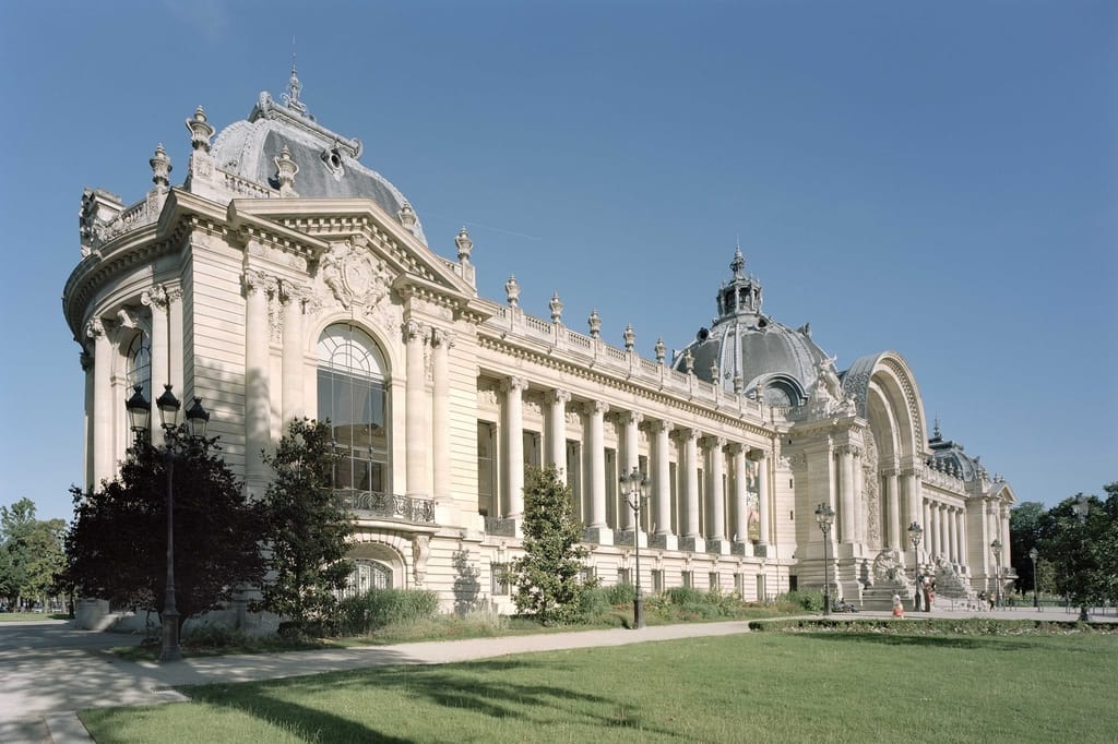 What is Avignon Known For - Petit Palais