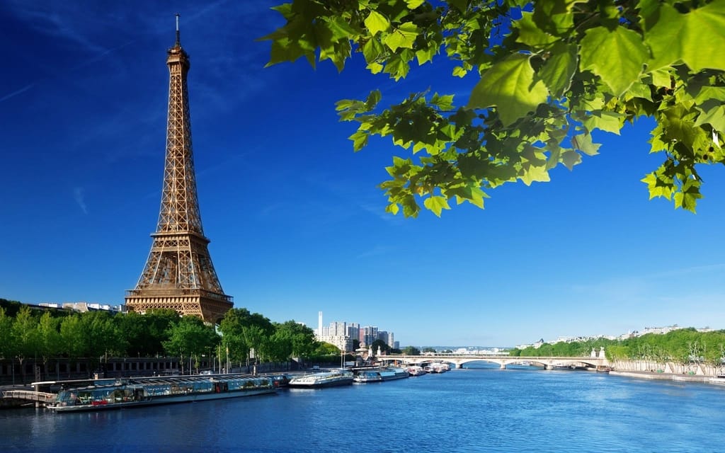 Most Beautiful Monuments In The World - Eiffel Tower