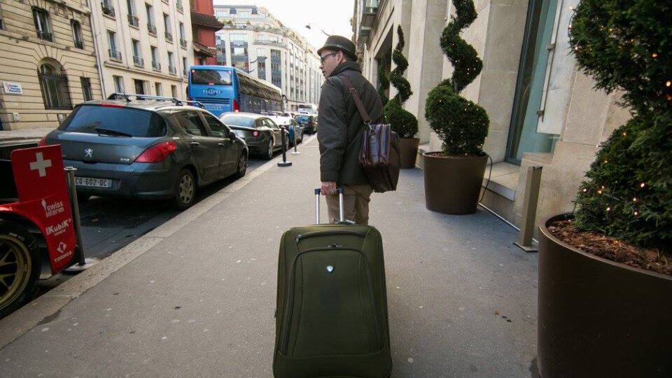 How To Travel Lighter In Paris: Shed Your Baggage With Luggage Storage Service Providers