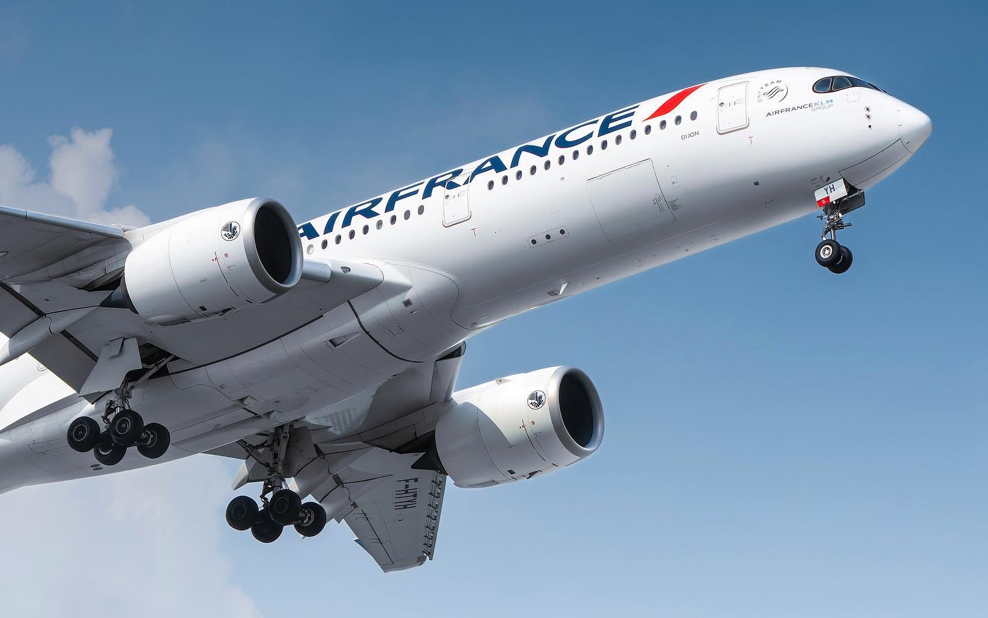 Air France Review - France Travel Blog